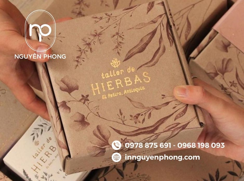in-hop-qua-giang-sinh-theo-yeu-cau